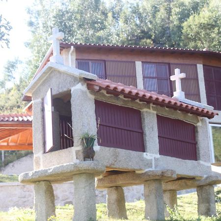 Encostas Da Torre Guest House Terras de Bouro Exterior foto
