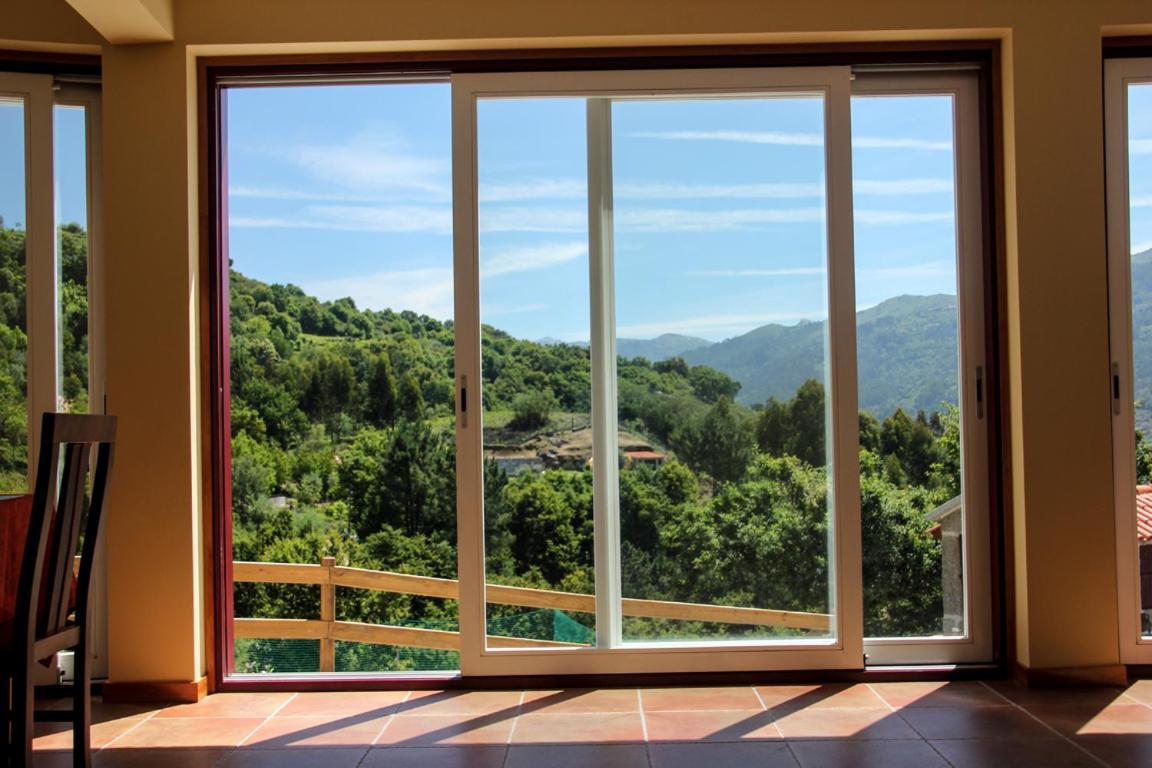Encostas Da Torre Guest House Terras de Bouro Exterior foto