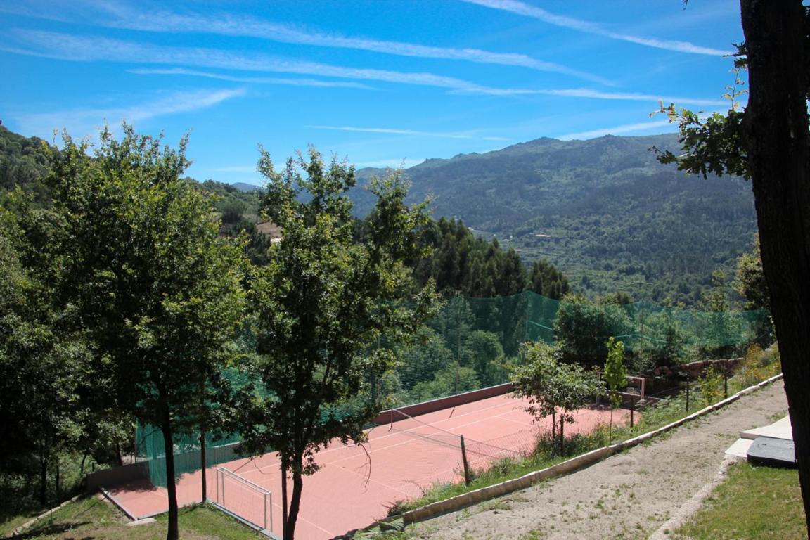 Encostas Da Torre Guest House Terras de Bouro Exterior foto