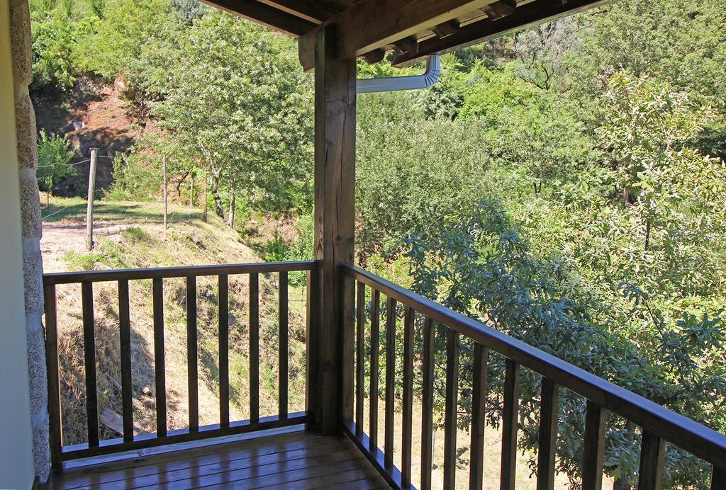 Encostas Da Torre Guest House Terras de Bouro Exterior foto