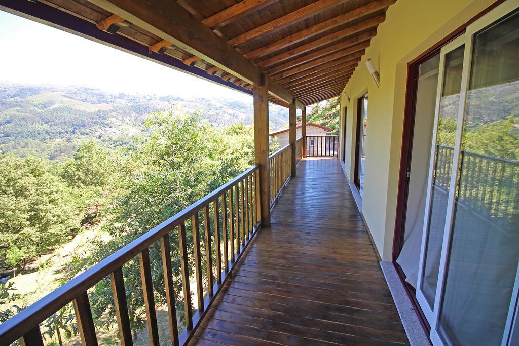 Encostas Da Torre Guest House Terras de Bouro Exterior foto